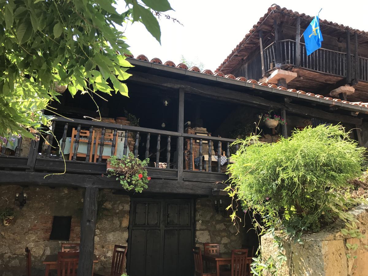 Posada El Pareon Sirviella Exteriér fotografie