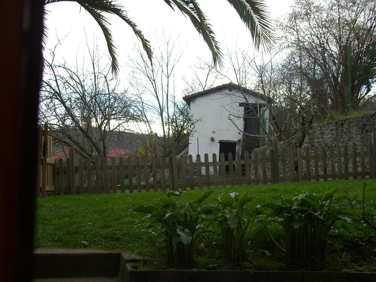 Posada El Pareon Sirviella Exteriér fotografie