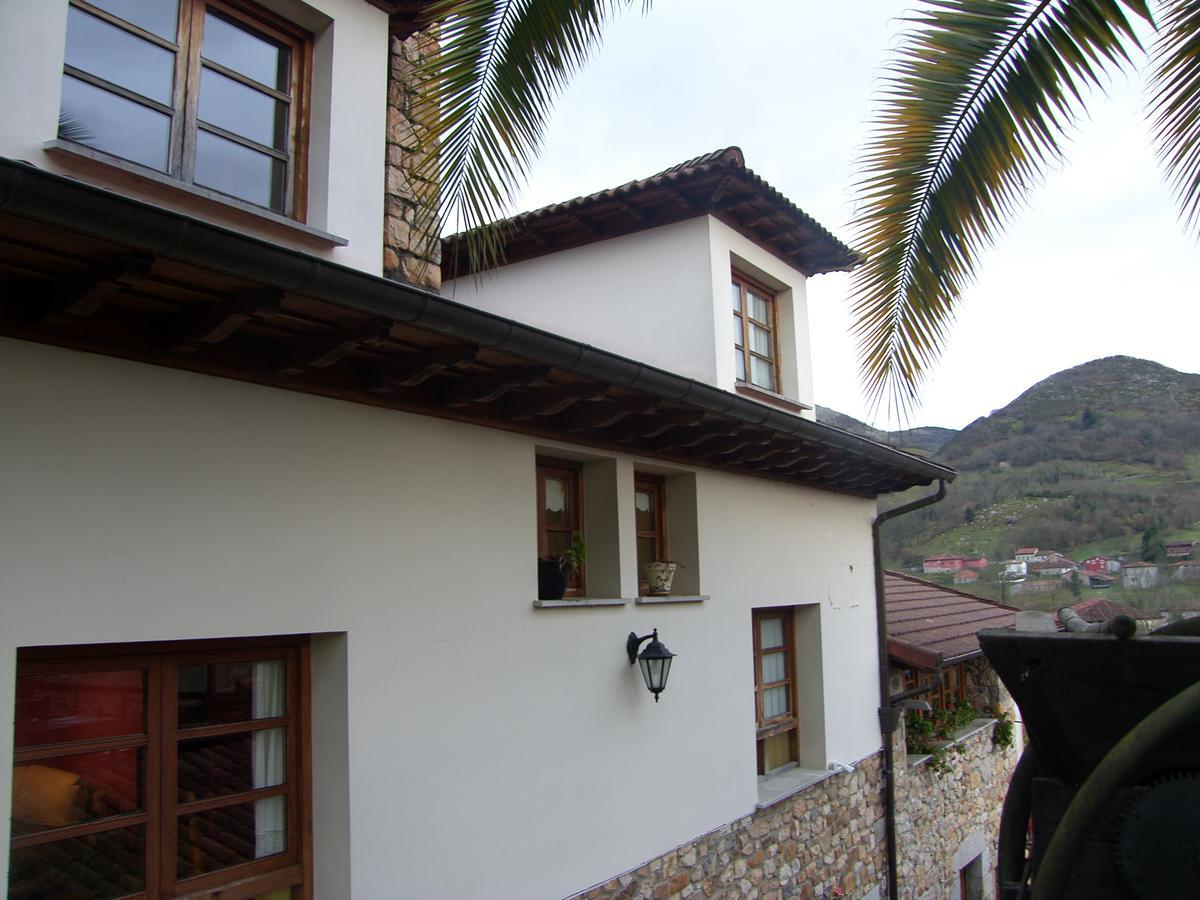 Posada El Pareon Sirviella Exteriér fotografie