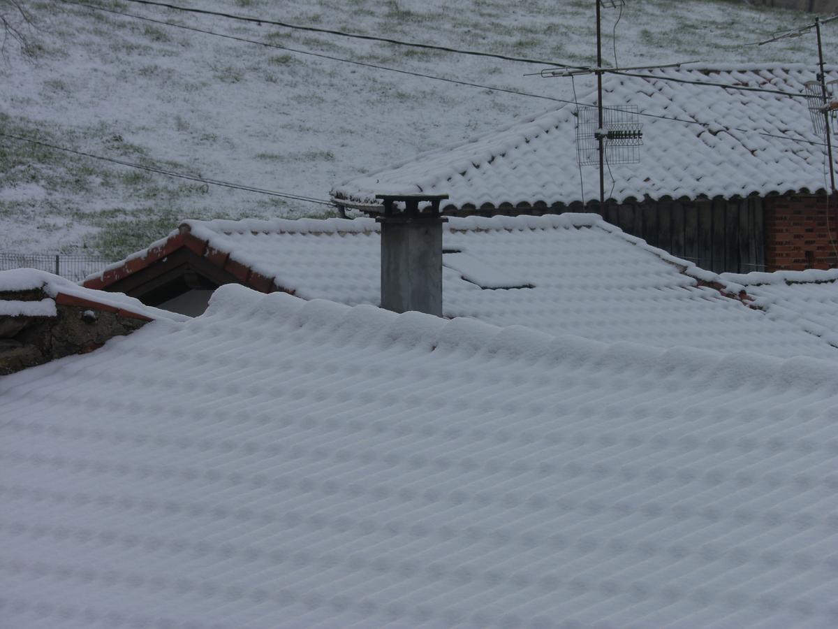 Posada El Pareon Sirviella Exteriér fotografie