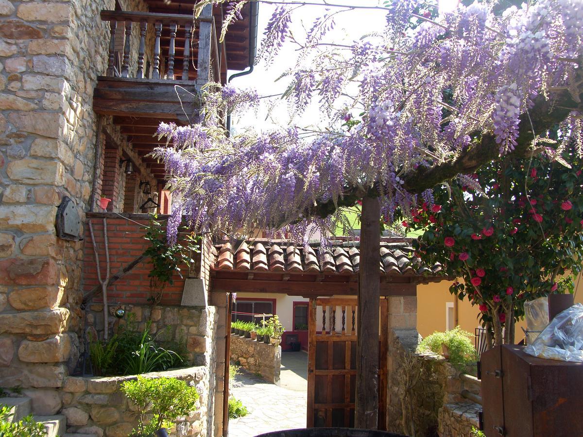 Posada El Pareon Sirviella Exteriér fotografie