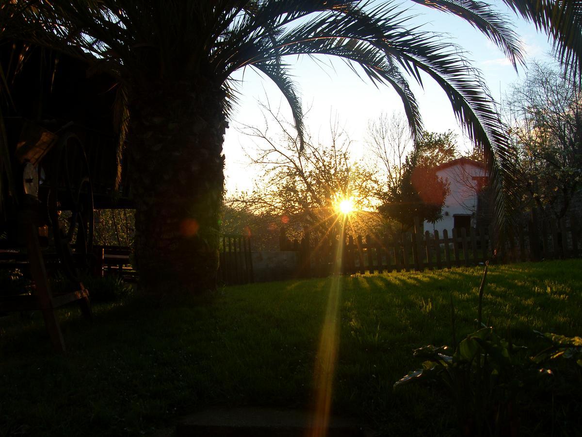 Posada El Pareon Sirviella Exteriér fotografie