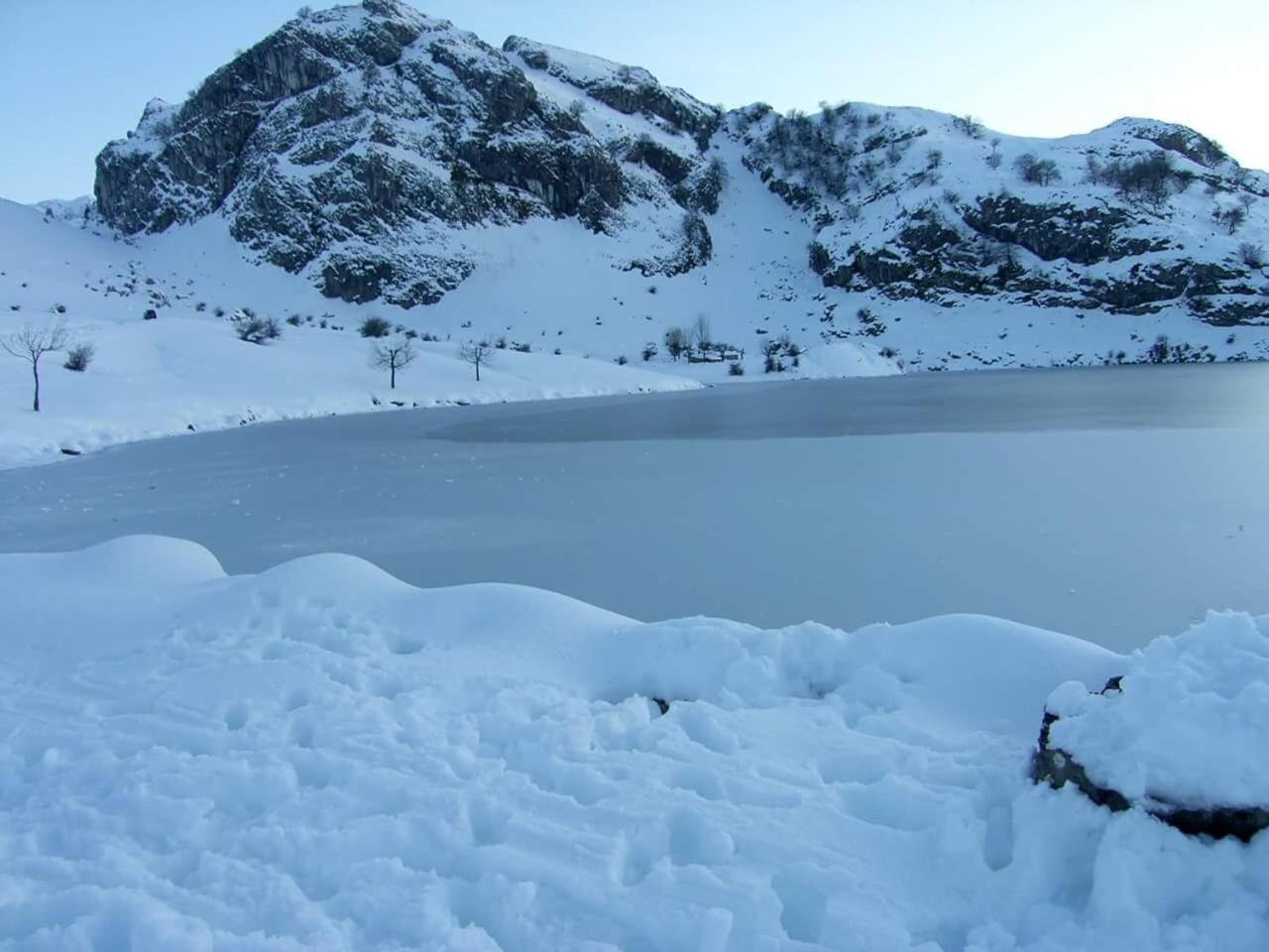 Posada El Pareon Sirviella Exteriér fotografie